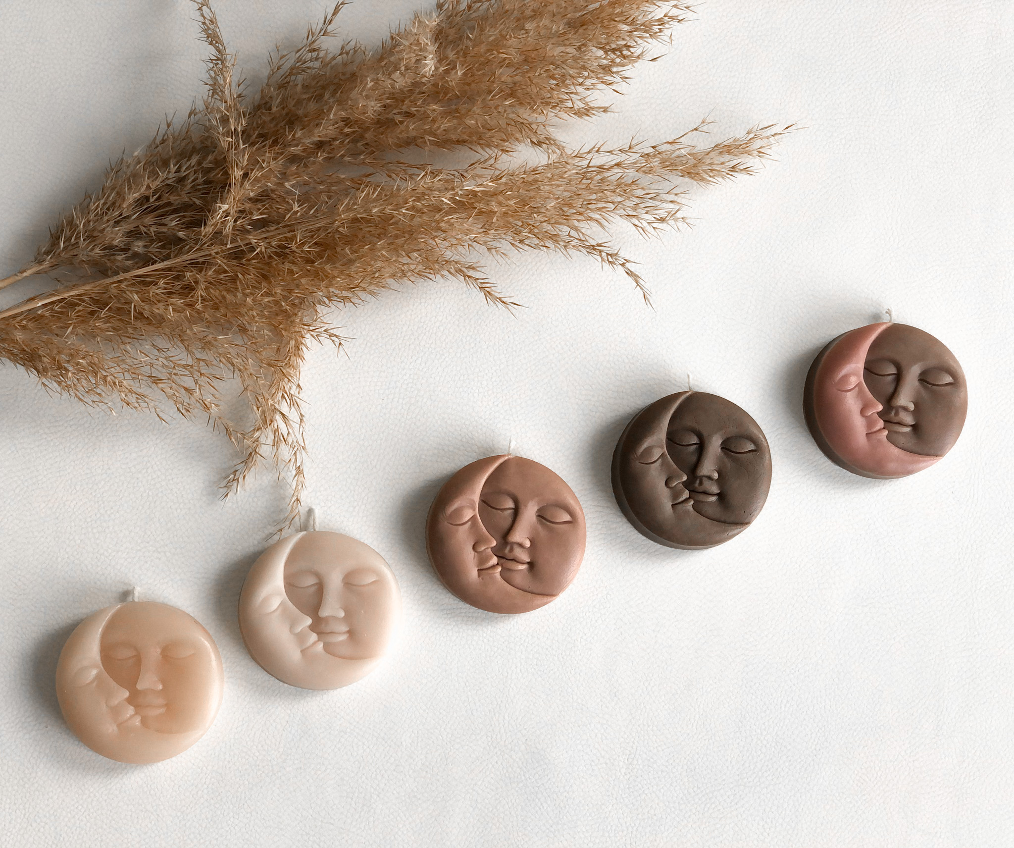 ماه و خورشید