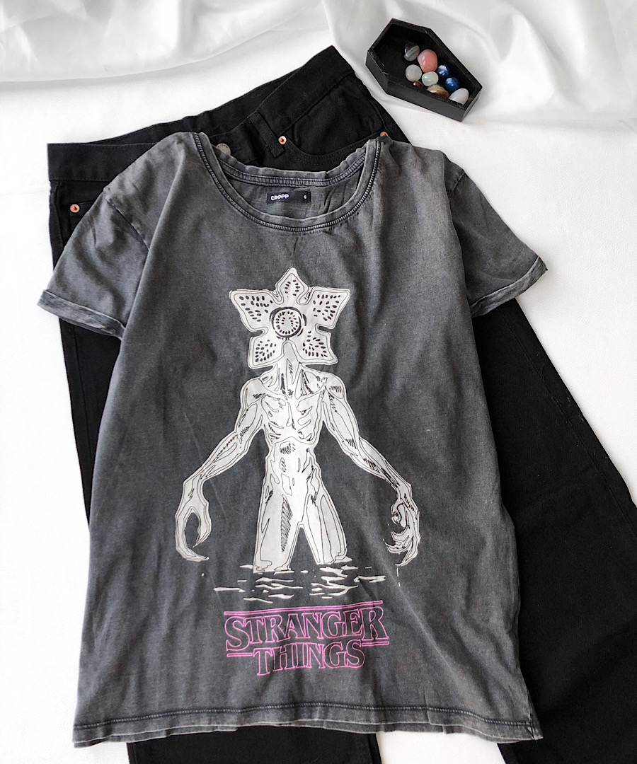 تیشرت stranger things