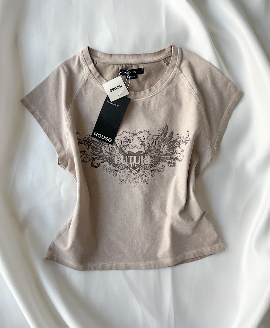 کراپ تاپ y2k کرم