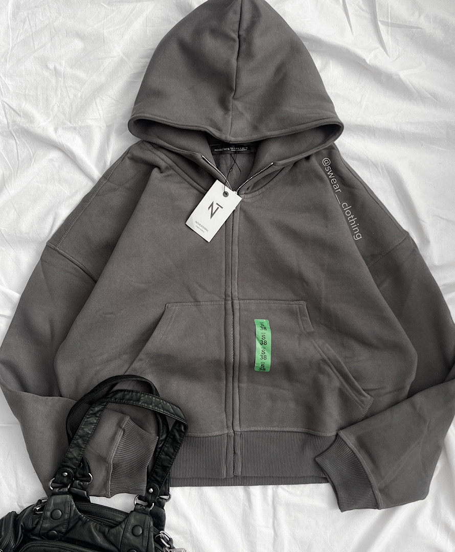 سویشرت نووترا